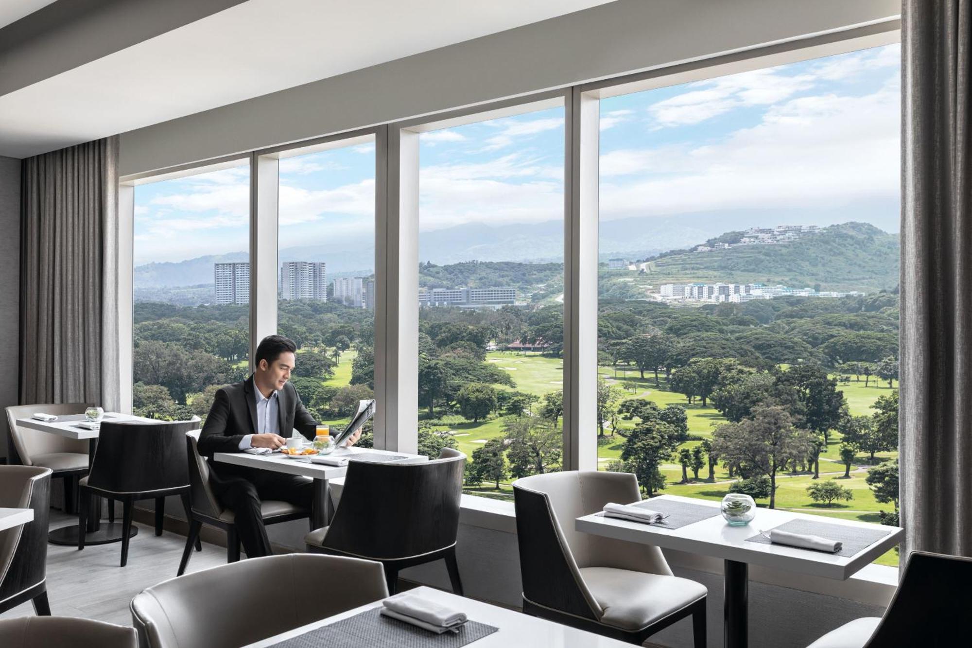 Mabalacat Clark Marriott Hotel מראה חיצוני תמונה