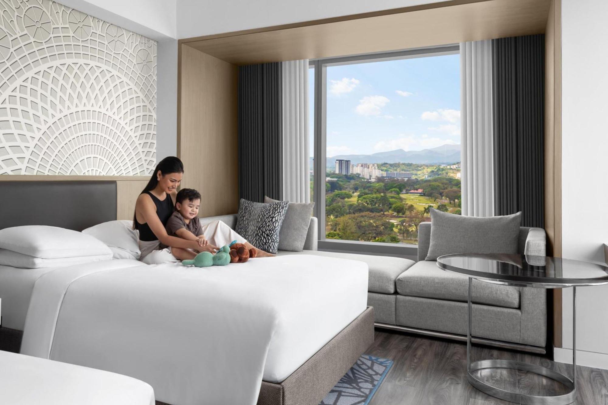 Mabalacat Clark Marriott Hotel מראה חיצוני תמונה