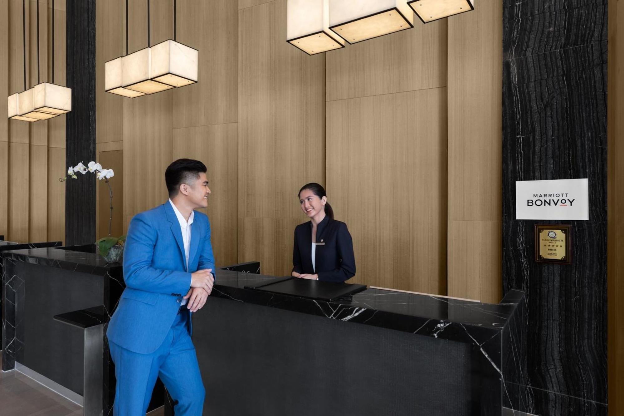 Mabalacat Clark Marriott Hotel מראה חיצוני תמונה