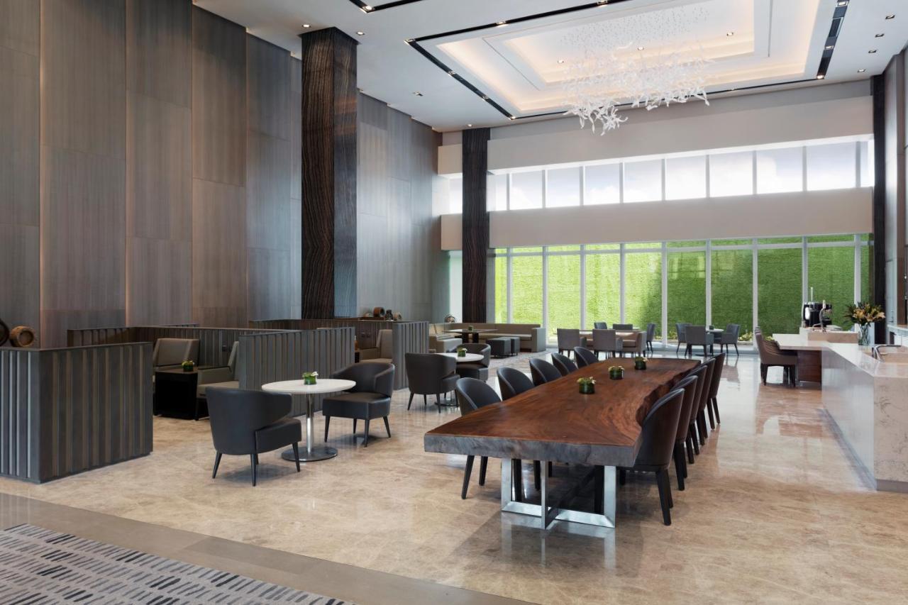 Mabalacat Clark Marriott Hotel מראה חיצוני תמונה