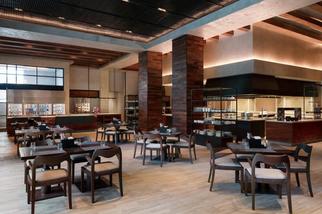 Mabalacat Clark Marriott Hotel מראה חיצוני תמונה