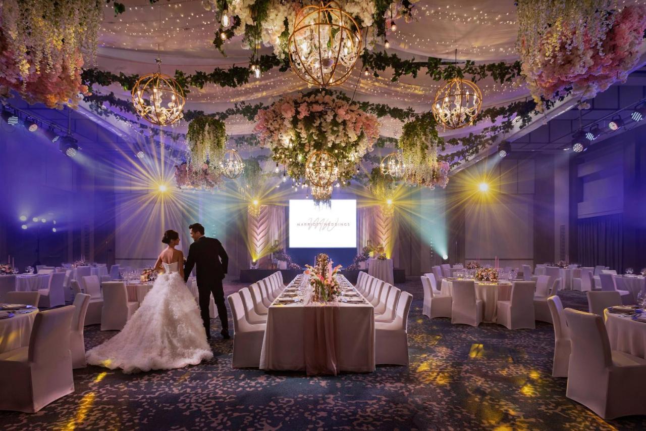 Mabalacat Clark Marriott Hotel מראה חיצוני תמונה